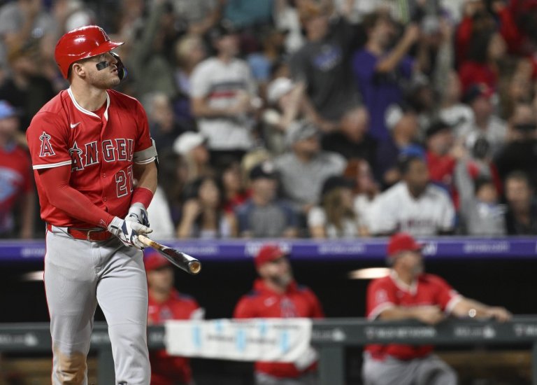 Mike Trout hits his 400th career home run | iNFOnews.ca
