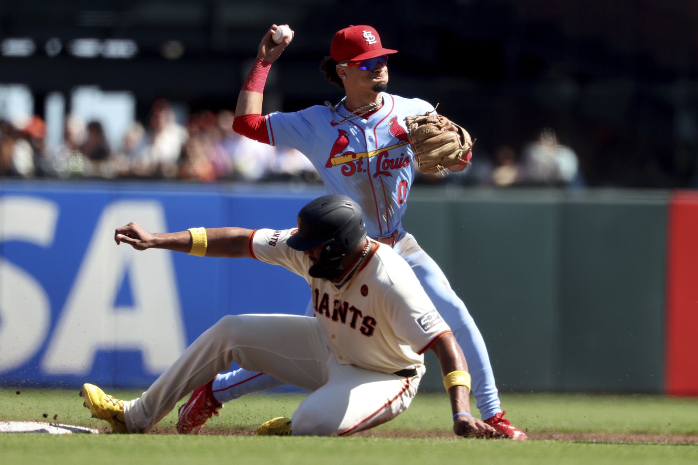 Fitzgerald scores from 1st on throwing error by Liberatore in 8th as Giants beat Cardinals 6-5 | iNFOnews.ca