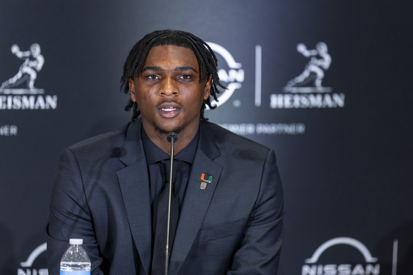 Miami's Cam Ward sets NCAA's Division I record with 156th career touchdown pass | iNFOnews.ca Miami's Cam Ward sets NCAA's Division I record with 156th career touchdown pass | iNFOnews.ca