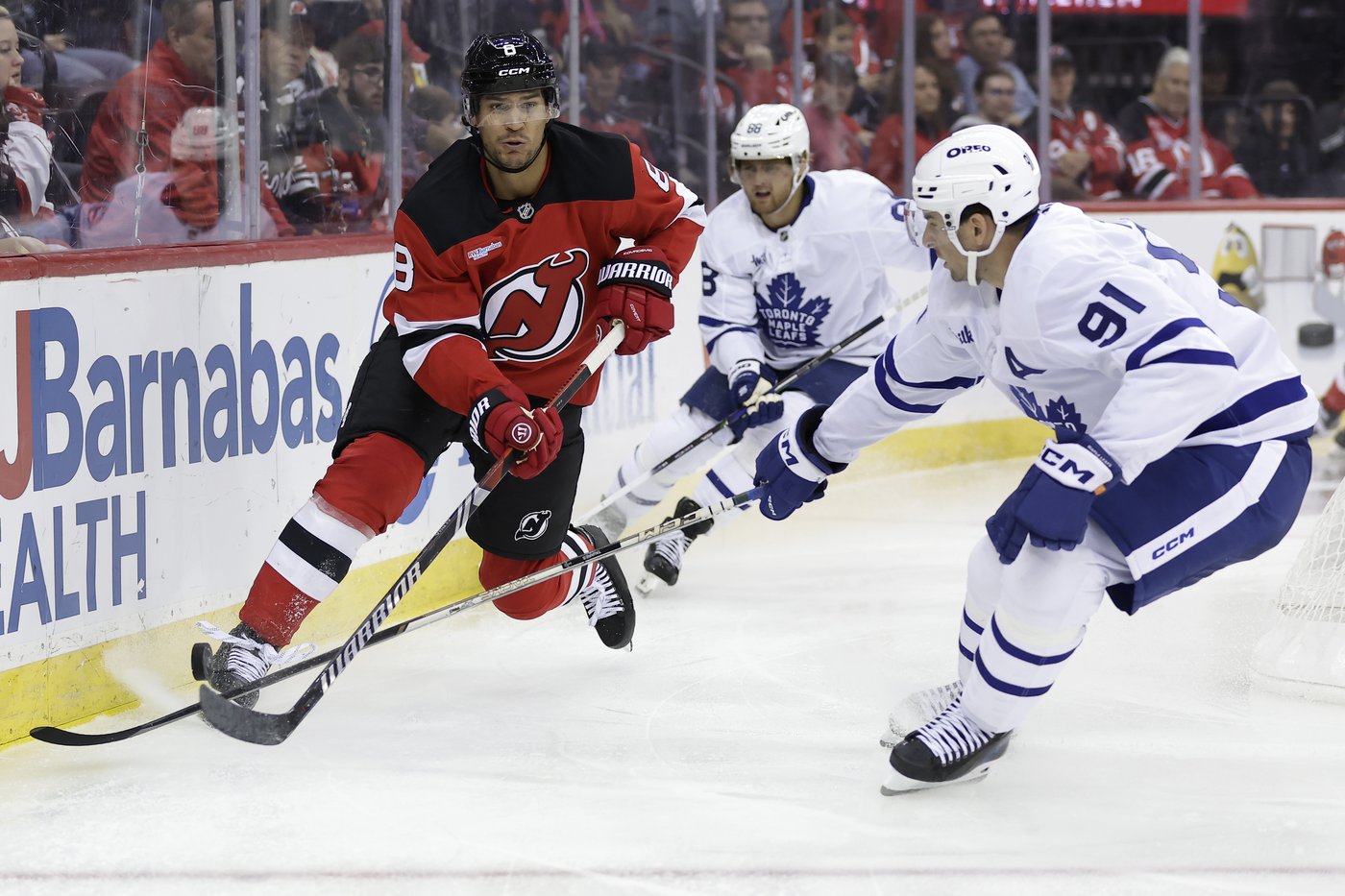 Lorentz and Hildeby lead the Maple Leafs to 4-2 win over the Devils | iNFOnews.ca
