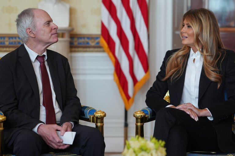 Melania Trump meets with freed American-Israeli hostage whose story she features in her new film | iNFOnews.ca