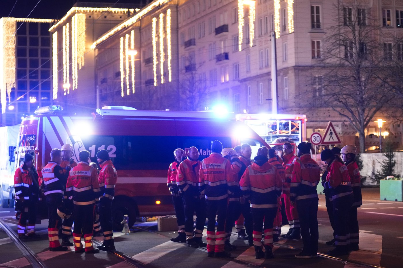 At least 2 dead and 60 hurt after a car drives into a German Christmas market in a suspected attack | iNFOnews.ca At least 2 dead and 60 hurt after a car drives into a German Christmas market in a suspected attack | iNFOnews.ca