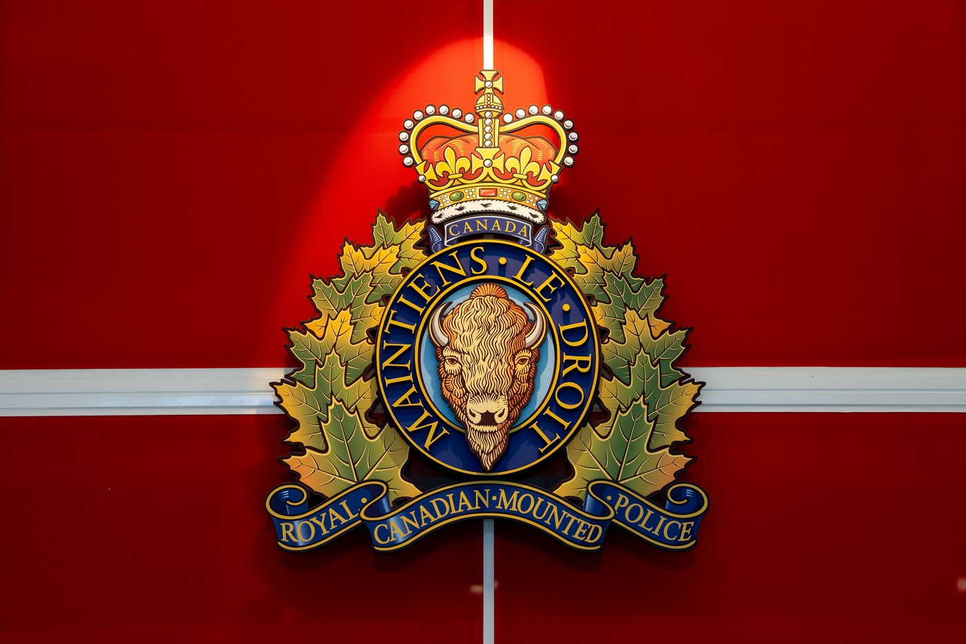 Classes cancelled at Alberta high school after junior hockey players killed in crash | iNFOnews.ca