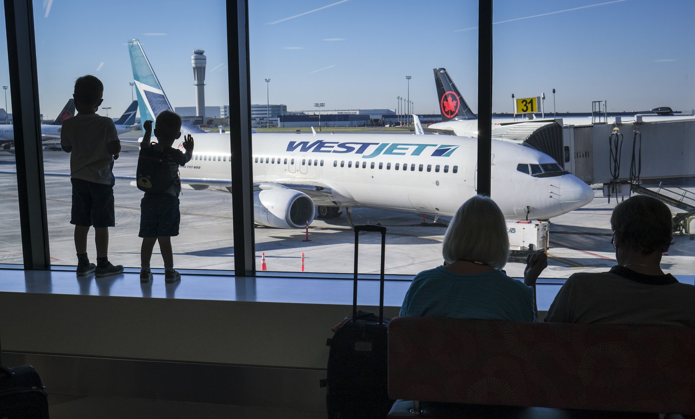 Claims open in $12.5M class-action settlement over WestJet baggage fees | iNFOnews.ca