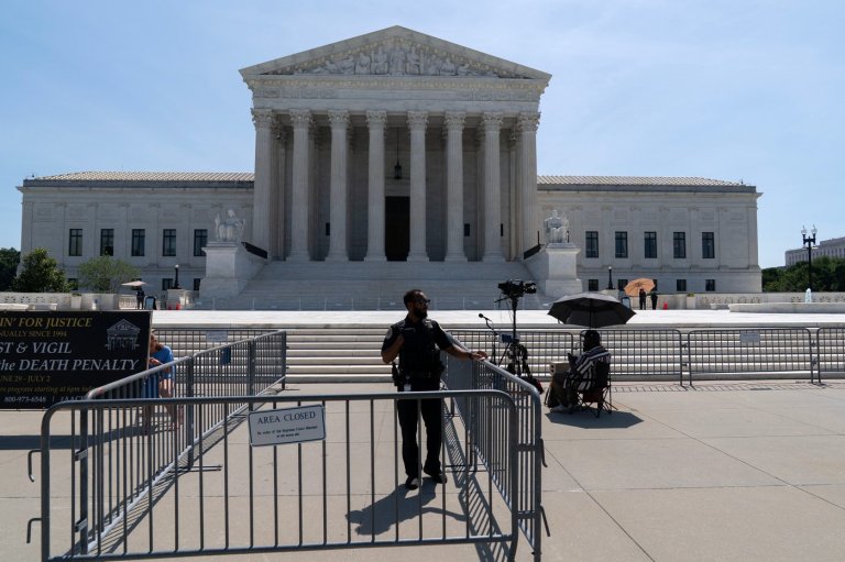 Supreme Court justices to testify before Congress on increasing security funding in rare appearance | iNFOnews.ca