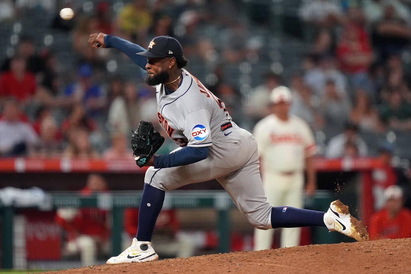 Astros take advantage of Angels meltdown to score 4 runs in 9th inning for 6-4 win | iNFOnews.ca