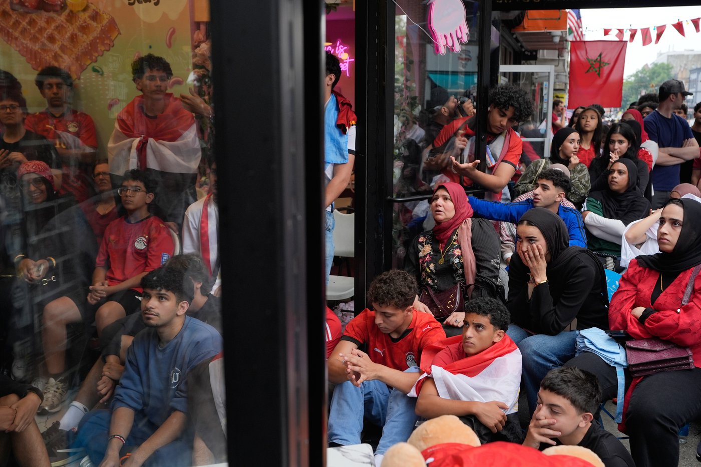 A Cairo coffee house erupts, then goes silent as Egypt’s World Cup run meets Argentina | iNFOnews.ca