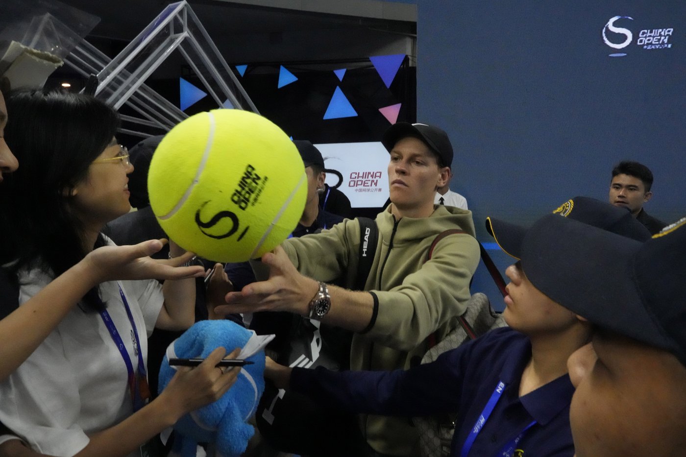 Sinner survives scare in Beijing and Fritz loses opener at Japan Open | iNFOnews.ca