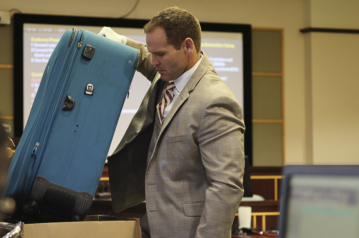 Florida woman found guilty of murder for leaving her boyfriend to die in a suitcase | iNFOnews.ca Florida woman found guilty of murder for leaving her boyfriend to die in a suitcase | iNFOnews.ca