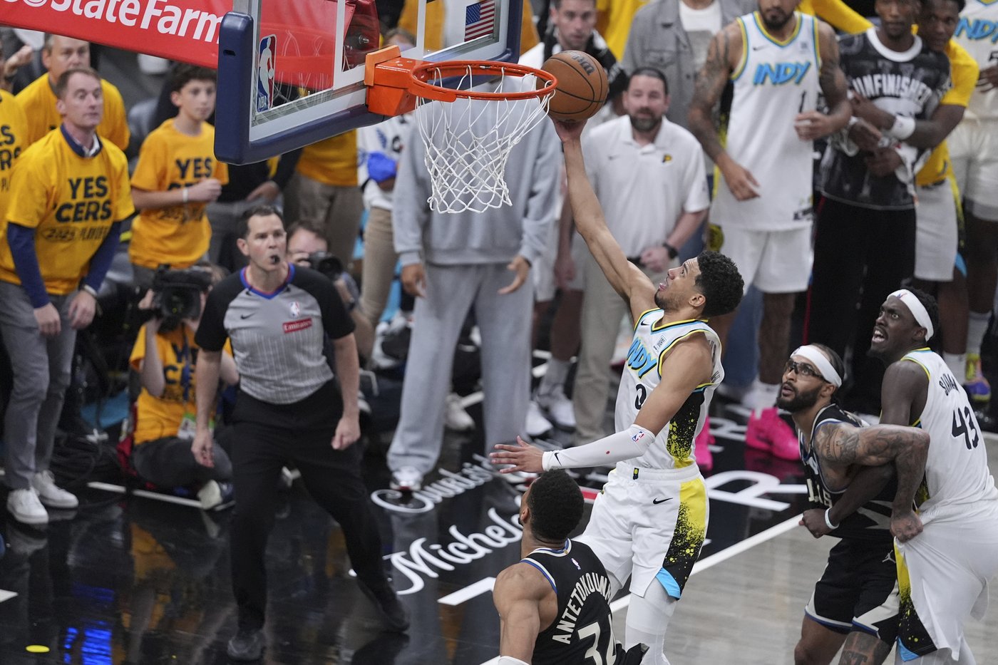Haliburton and Pacers eliminate Bucks from playoffs, closing OT with 8-0 run to win 119-118 | iNFOnews.ca Haliburton and Pacers eliminate Bucks from playoffs, closing OT with 8-0 run to win 119-118 | iNFOnews.ca