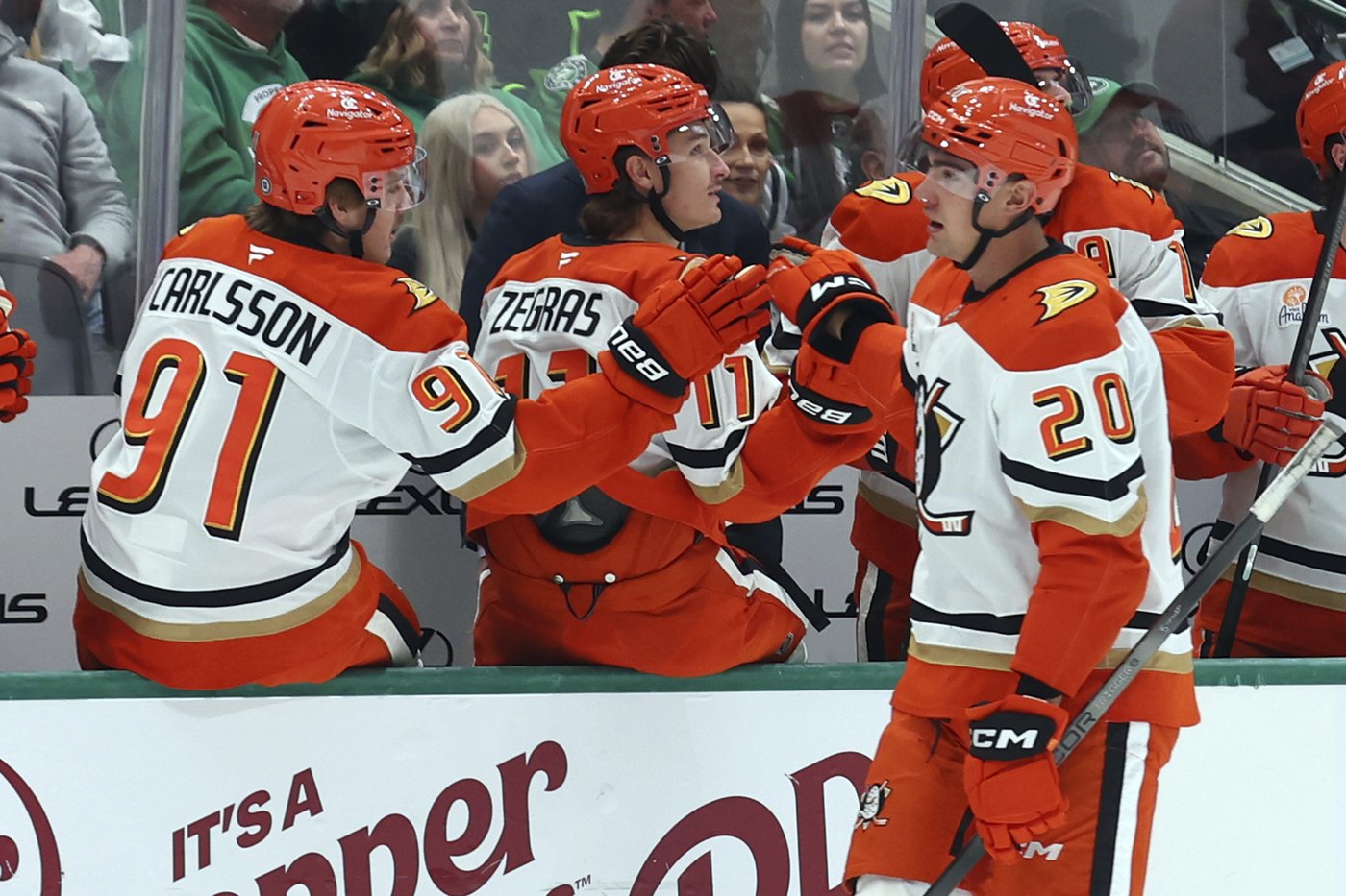 Leason has goal and 2 assists as Ducks beat Stars 4-2 for first winning streak of season | iNFOnews.ca