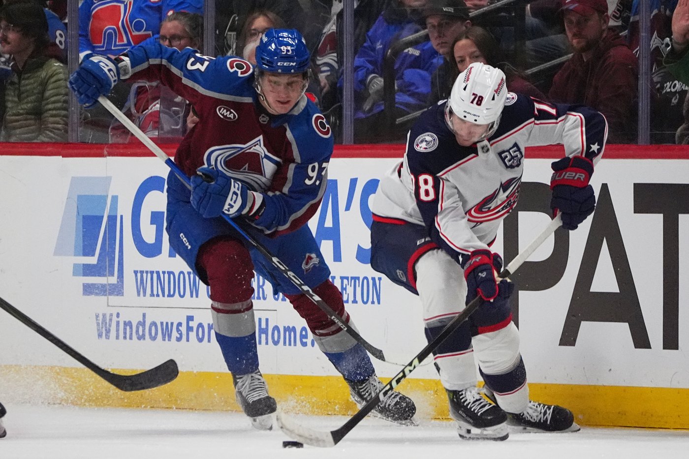 Trent Miner records 1st NHL shutout as Avalanche beat Blue Jackets 4-0 for 17th straight home win | iNFOnews.ca