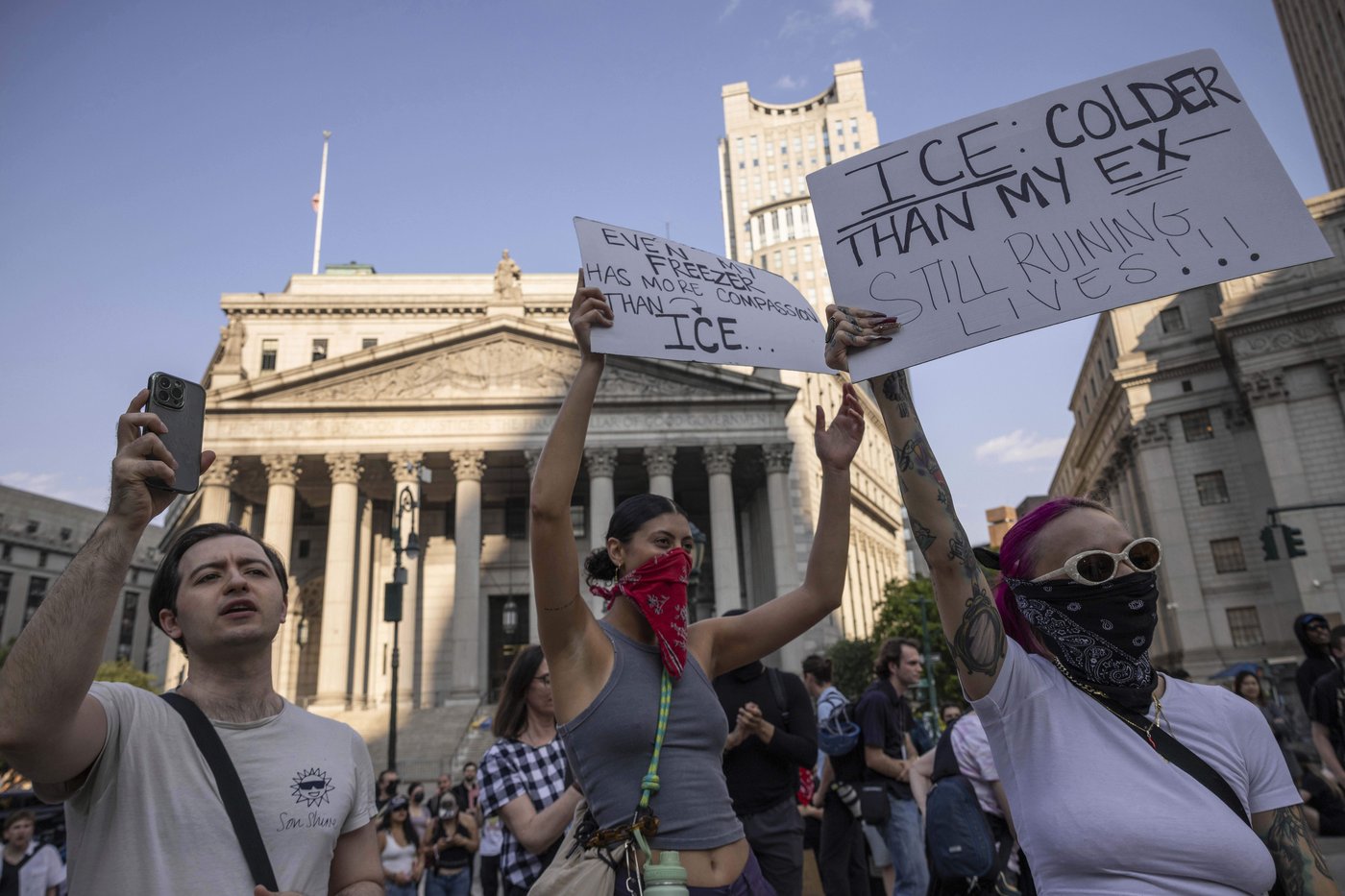 Democratic governors defend immigration policies before Republican-led House panel | iNFOnews.ca