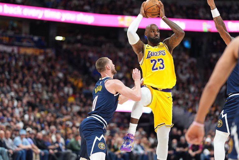 LeBron James breaks the NBA career field goals record in the Lakers' 120-113 loss to the Nuggets | iNFOnews.ca