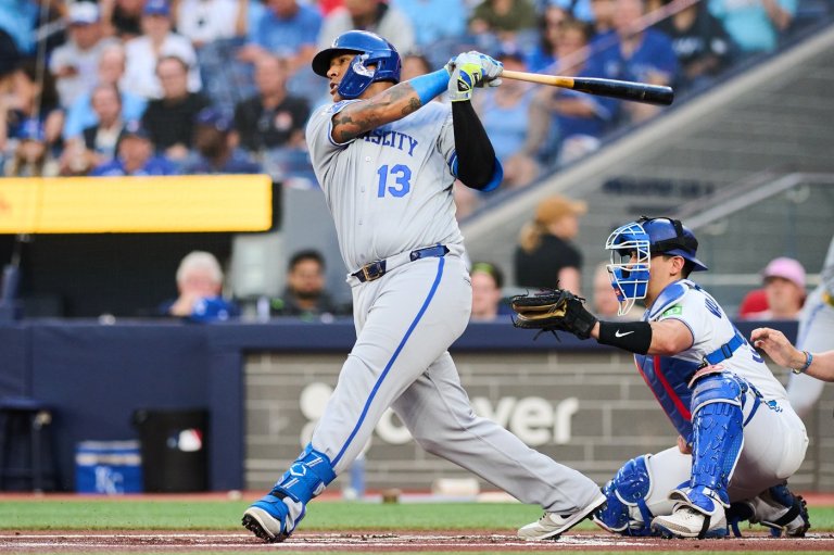 Royals beat Blue Jays 5-3 to extend win streak to nine games | iNFOnews.ca