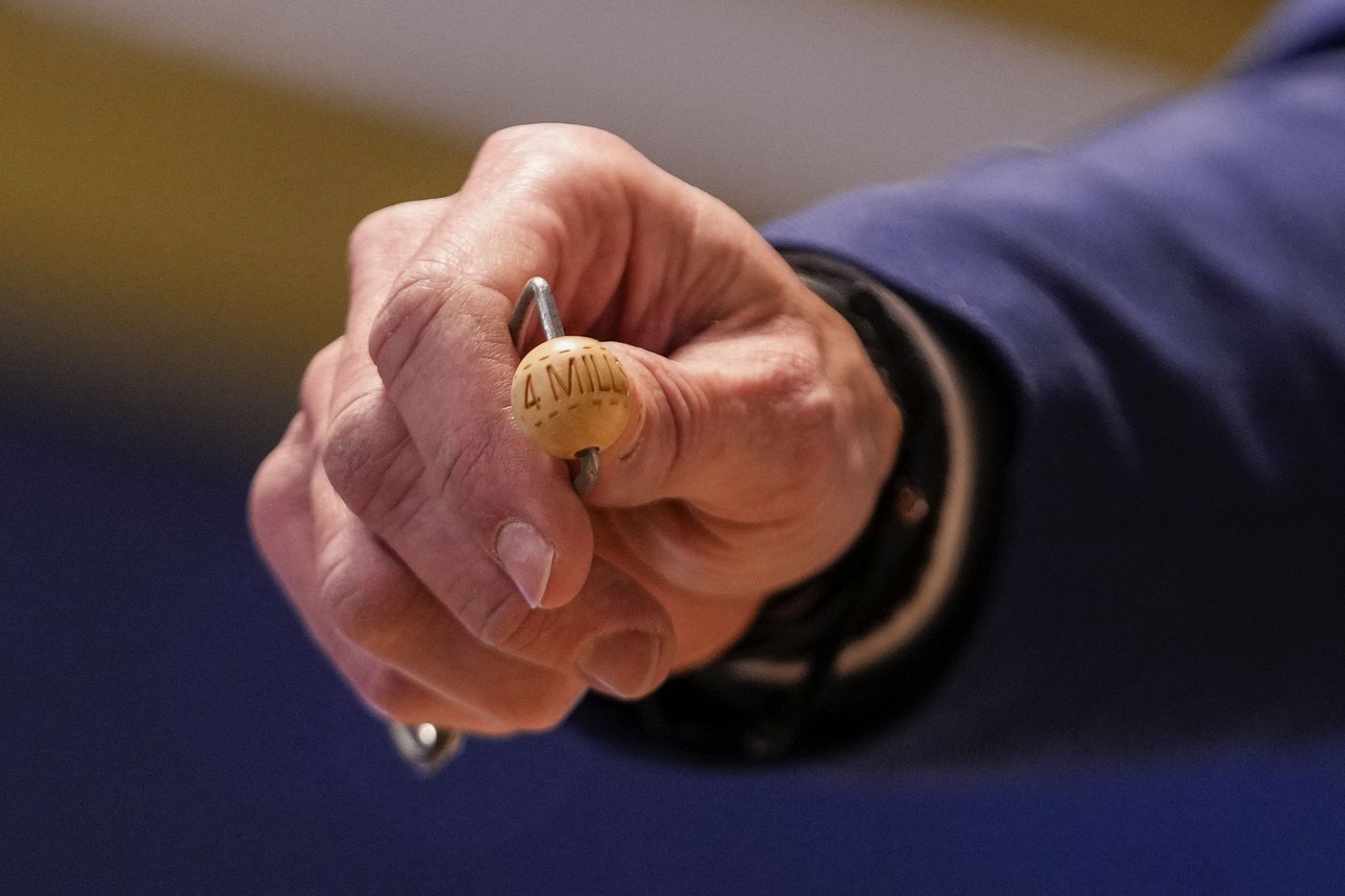 'El Gordo' lottery in Spain spreads Christmas riches worth $2.8 billion | iNFOnews.ca