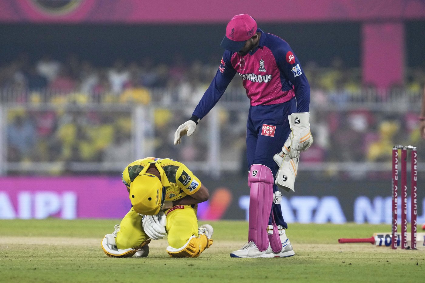 Veteran Dhoni steps in after elbow fracture rules Chennai captain Gaikwad out of IPL | iNFOnews.ca Veteran Dhoni steps in after elbow fracture rules Chennai captain Gaikwad out of IPL | iNFOnews.ca