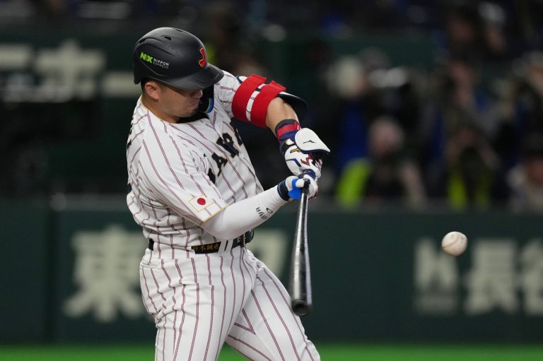 Seiya Suzuki back at spring training with Cubs after injuring knee in World Baseball Classic | iNFOnews.ca