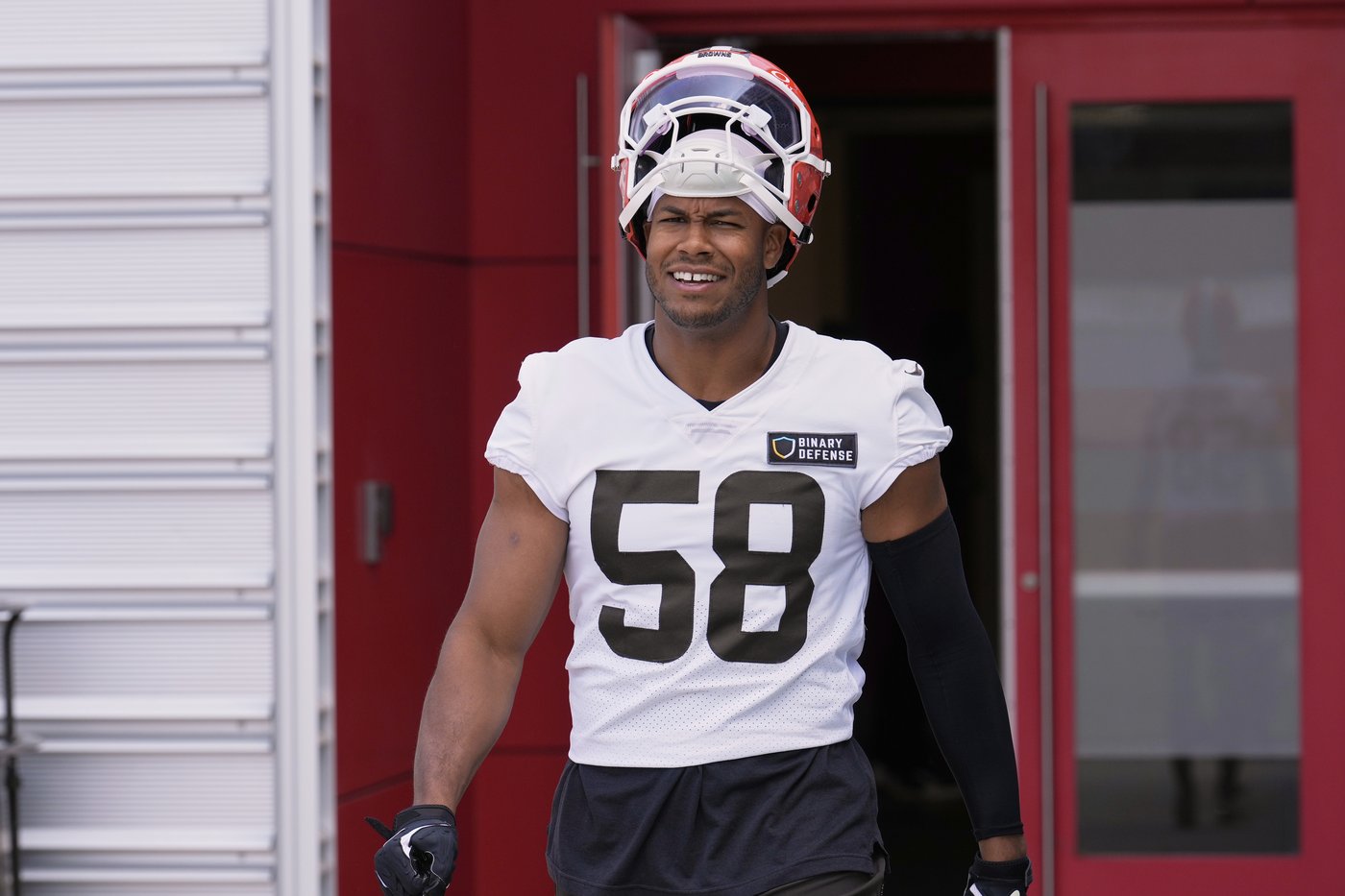 Jordan Hicks retires, leaving Browns with more concerns at linebacker | iNFOnews.ca Jordan Hicks retires, leaving Browns with more concerns at linebacker | iNFOnews.ca