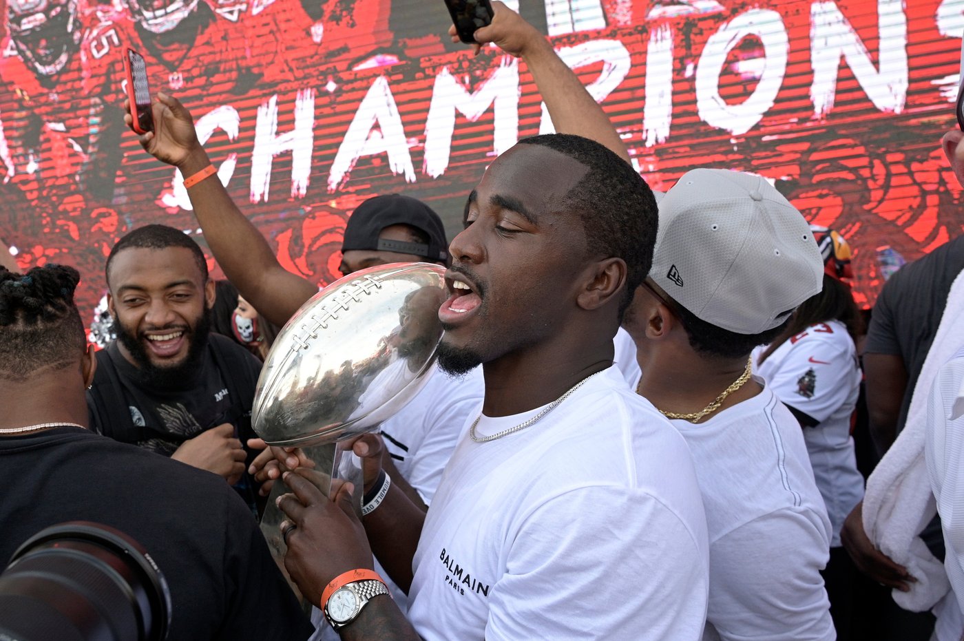 Buccaneers linebacker Lavonte David is retiring after 14 seasons with Tampa Bay | iNFOnews.ca Buccaneers linebacker Lavonte David is retiring after 14 seasons with Tampa Bay | iNFOnews.ca
