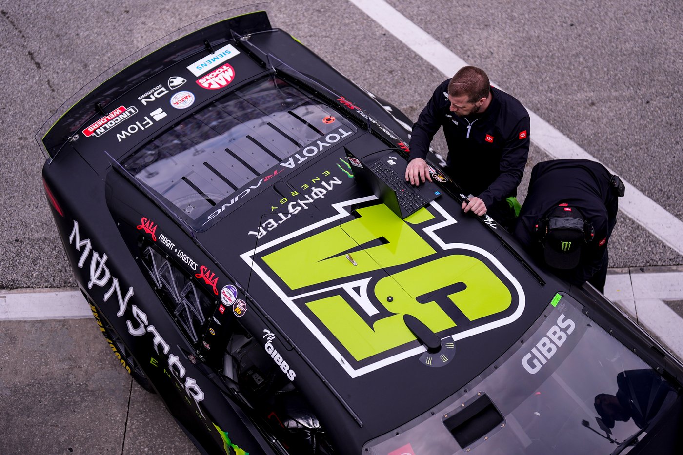 Chris Gabehart: Joe Gibbs Racing lawsuit is 'punishing a former employee for daring to leave' | iNFOnews.ca Chris Gabehart: Joe Gibbs Racing lawsuit is 'punishing a former employee for daring to leave' | iNFOnews.ca