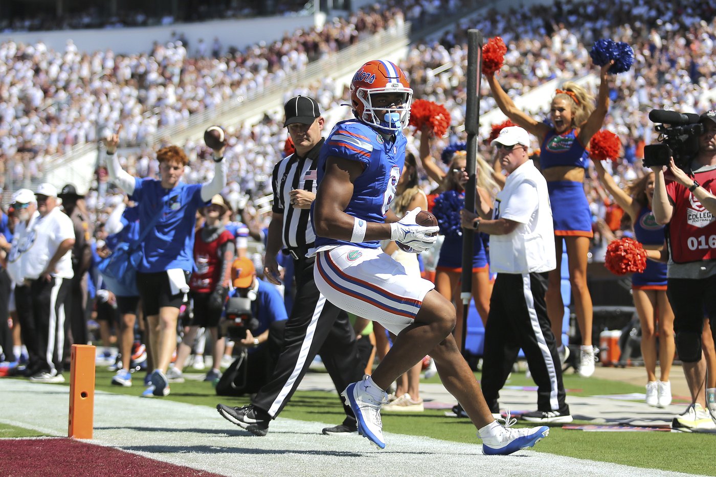 Mertz passes for 3 scores and runs for another to help Florida beat Mississippi State 45-28 | iNFOnews.ca Mertz passes for 3 scores and runs for another to help Florida beat Mississippi State 45-28 | iNFOnews.ca