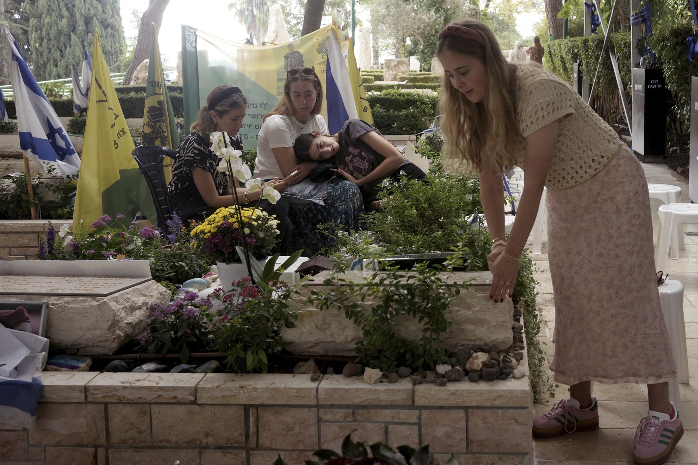 War rages on multiple fronts as Israel marks a year since Hamas' Oct. 7 attack | iNFOnews.ca