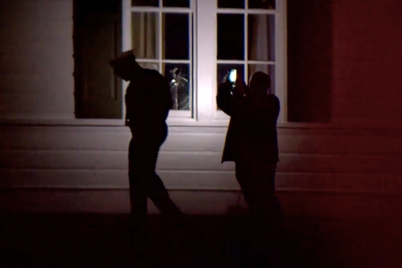 Man who broke windows at Vance's Ohio home is detained, the Secret Service says | iNFOnews.ca Man who broke windows at Vance's Ohio home is detained, the Secret Service says | iNFOnews.ca
