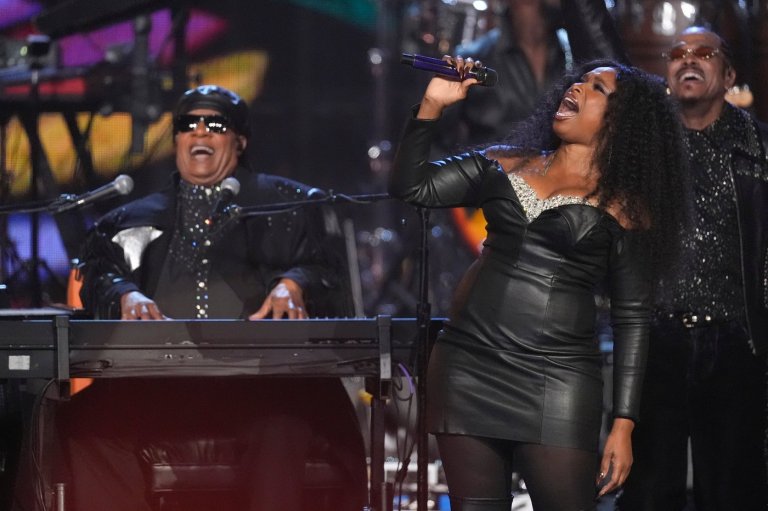Rock & Roll Hall of Fame ceremony opens with Sly Stone tribute, induction of Bad Company | iNFOnews.ca