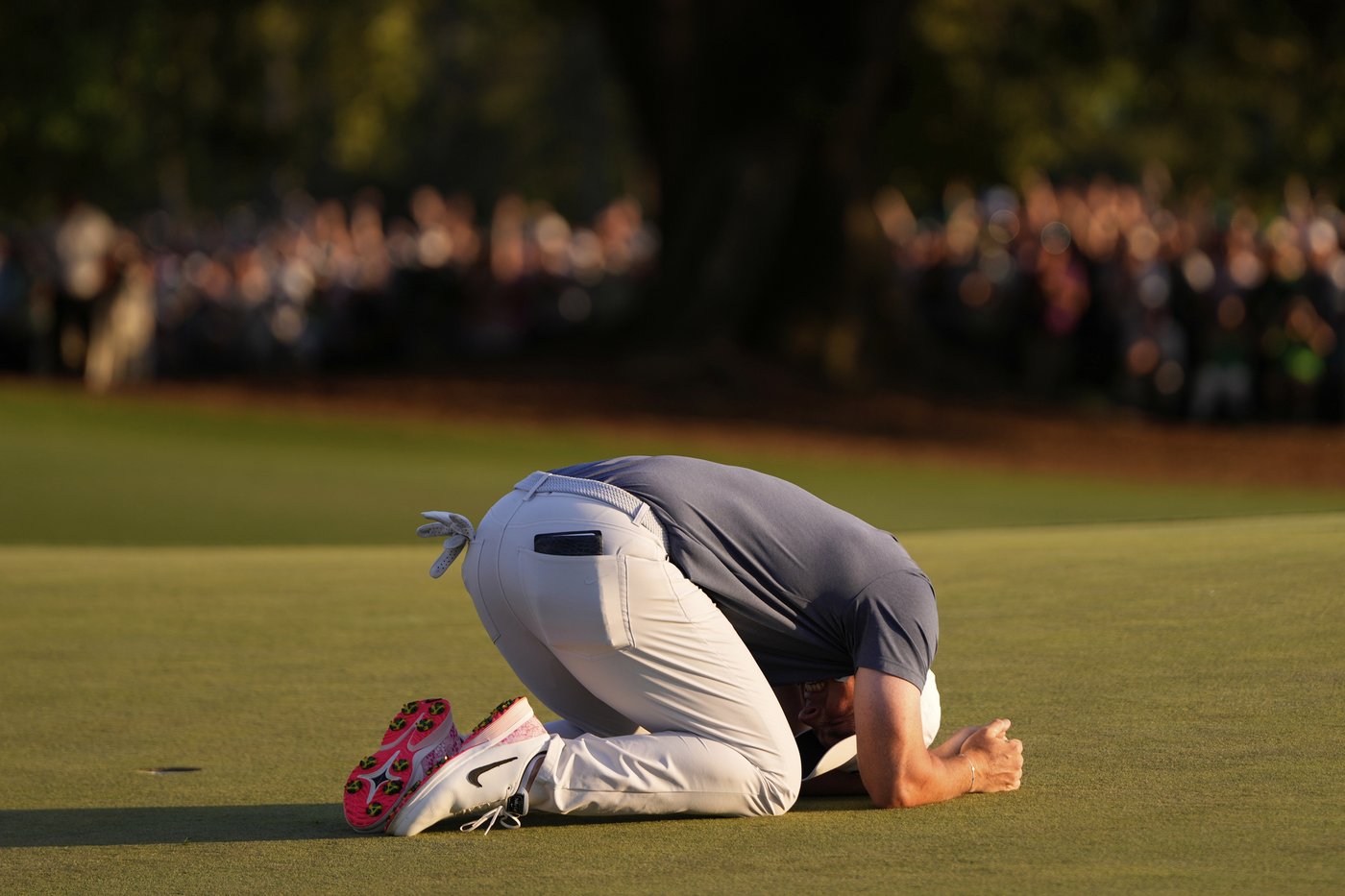 Rory McIlroy wins Masters playoff to complete the career Grand Slam | iNFOnews.ca