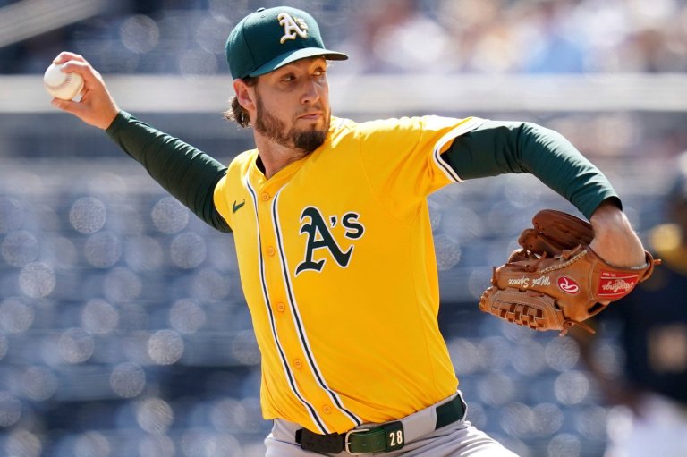 Royals acquire RHP Mitch Spence from the Athletics for RHP A.J. Causey | iNFOnews.ca