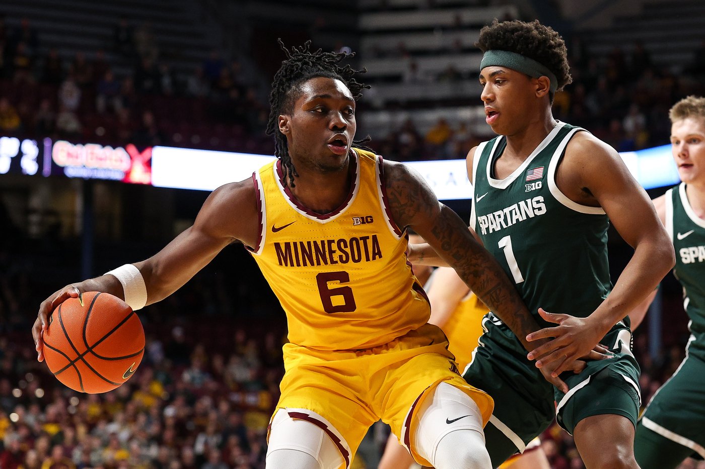 Izzo says he might bench Spartans star Fears after technical in loss to Gophers raises more concern | iNFOnews.ca Izzo says he might bench Spartans star Fears after technical in loss to Gophers raises more concern | iNFOnews.ca