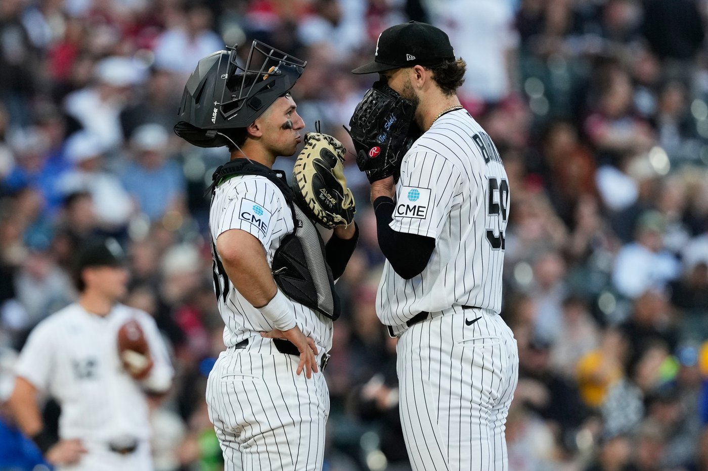 Miguel Vargas hits a home run to lift Chicago White Sox over Cleveland Guardians, 2-1 | iNFOnews.ca Miguel Vargas hits a home run to lift Chicago White Sox over Cleveland Guardians, 2-1 | iNFOnews.ca