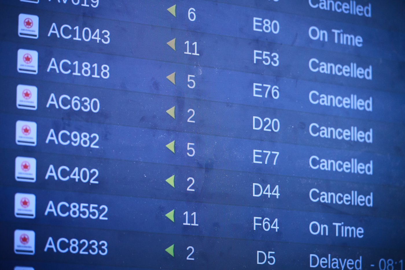 Ottawa imposes binding arbitration, forcing Air Canada flight attendants back to work | iNFOnews.ca