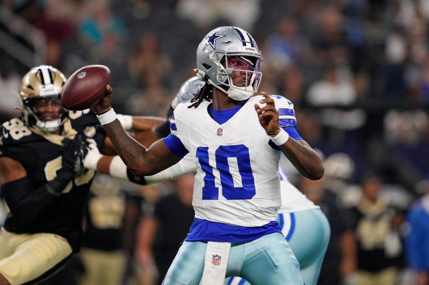 Cowboys waive backup QB Joe Milton and say tackle Broderick Jones will compete to start | iNFOnews.ca