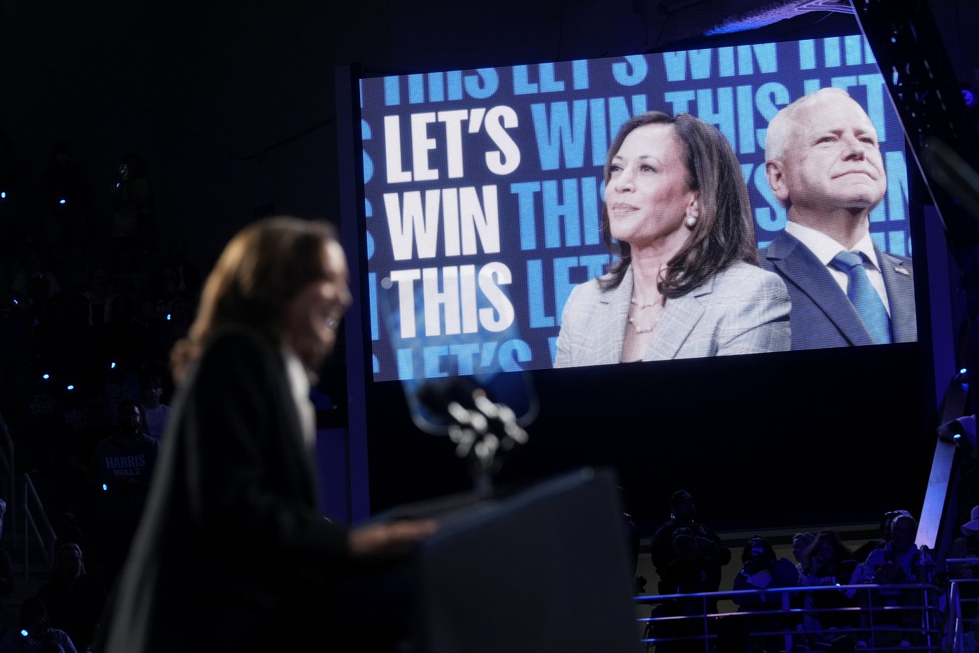 PHOTO COLLECTION: Election 2024 Campaign for President, October 14 | iNFOnews.ca