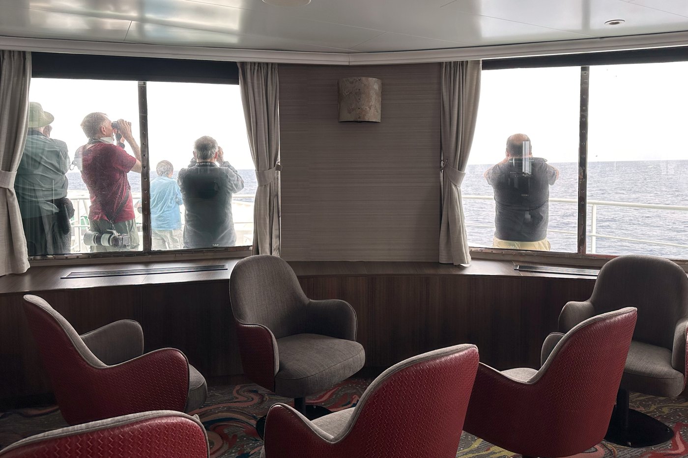 On the cruise ship hit by hantavirus, some fear what awaits them at home | iNFOnews.ca