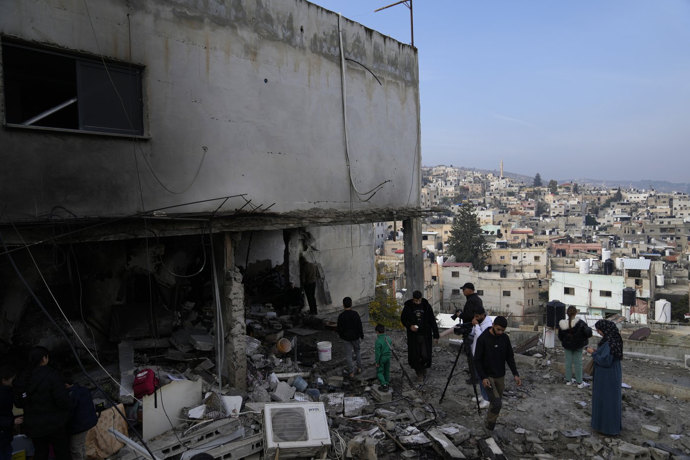 Netanyahu says deal to release hostages held in Gaza has been reached after last minute snags | iNFOnews.ca Netanyahu says deal to release hostages held in Gaza has been reached after last minute snags | iNFOnews.ca