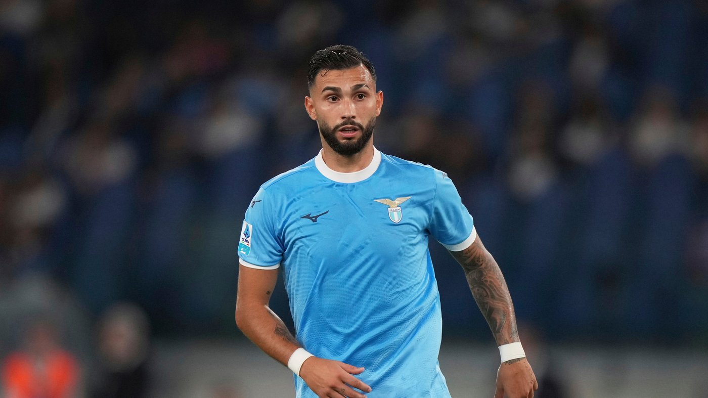 West Ham signs Lazio striker Castellanos as 'key target' for under pressure coach Nuno | iNFOnews.ca