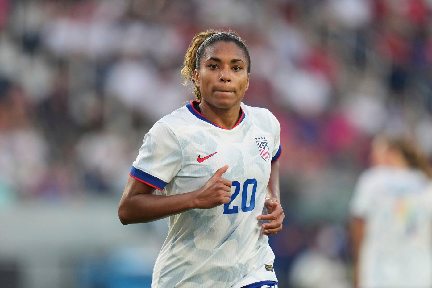 U.S. forward Catarina Macario signs with the San Diego Wave from Chelsea | iNFOnews.ca