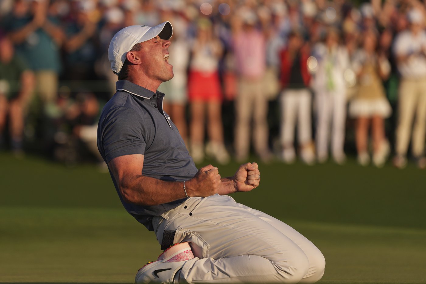 Rory McIlroy completes career Grand Slam with Masters playoff victory | iNFOnews.ca