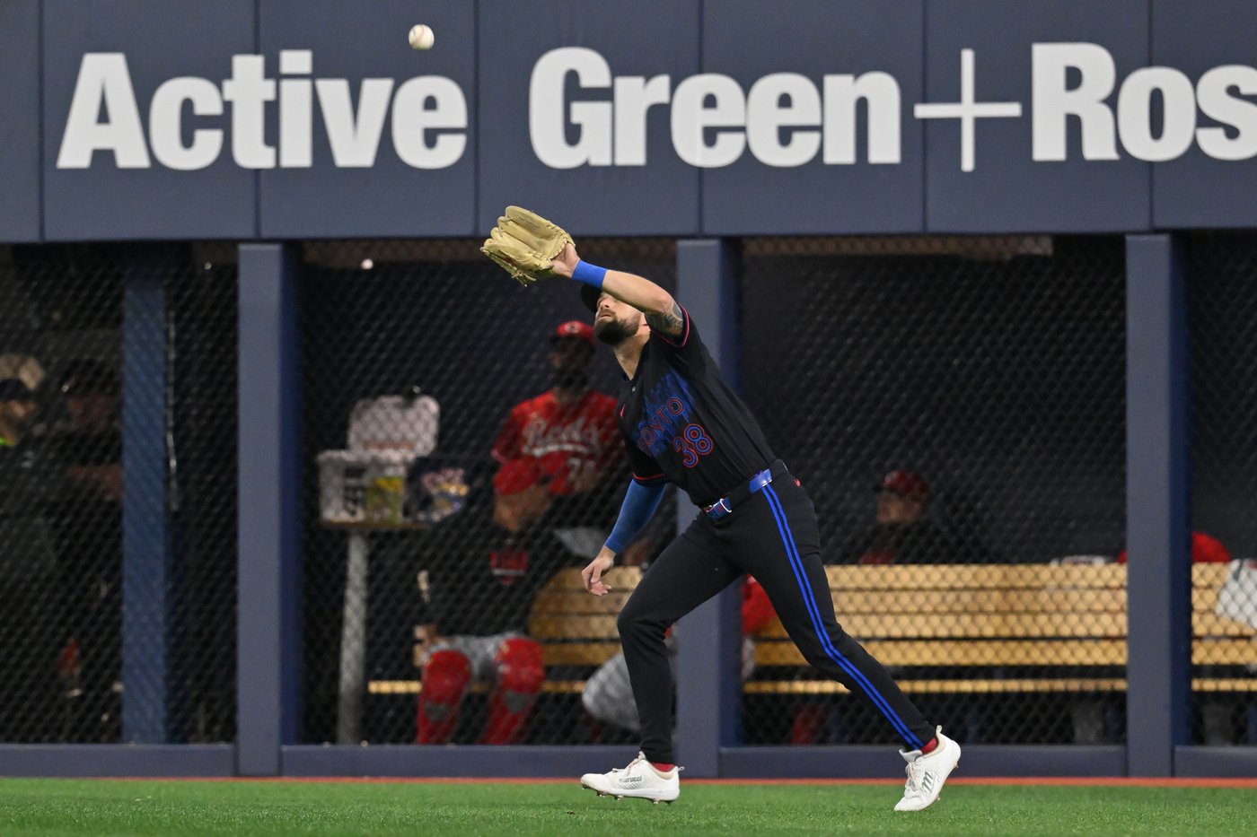 Kazuma Okamoto powers Blue Jays past Reds 6-5 as Toronto snaps three-game skid | iNFOnews.ca Kazuma Okamoto powers Blue Jays past Reds 6-5 as Toronto snaps three-game skid | iNFOnews.ca