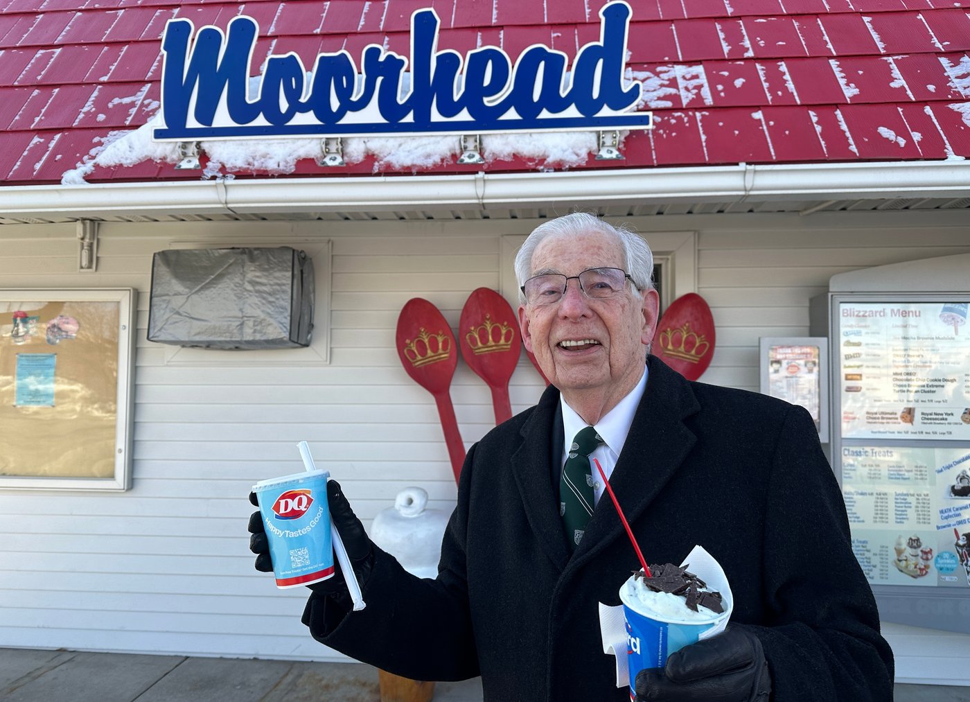 In this Minnesota city, it's tradition to line up for ice cream even when it's 6 degrees | iNFOnews.ca
