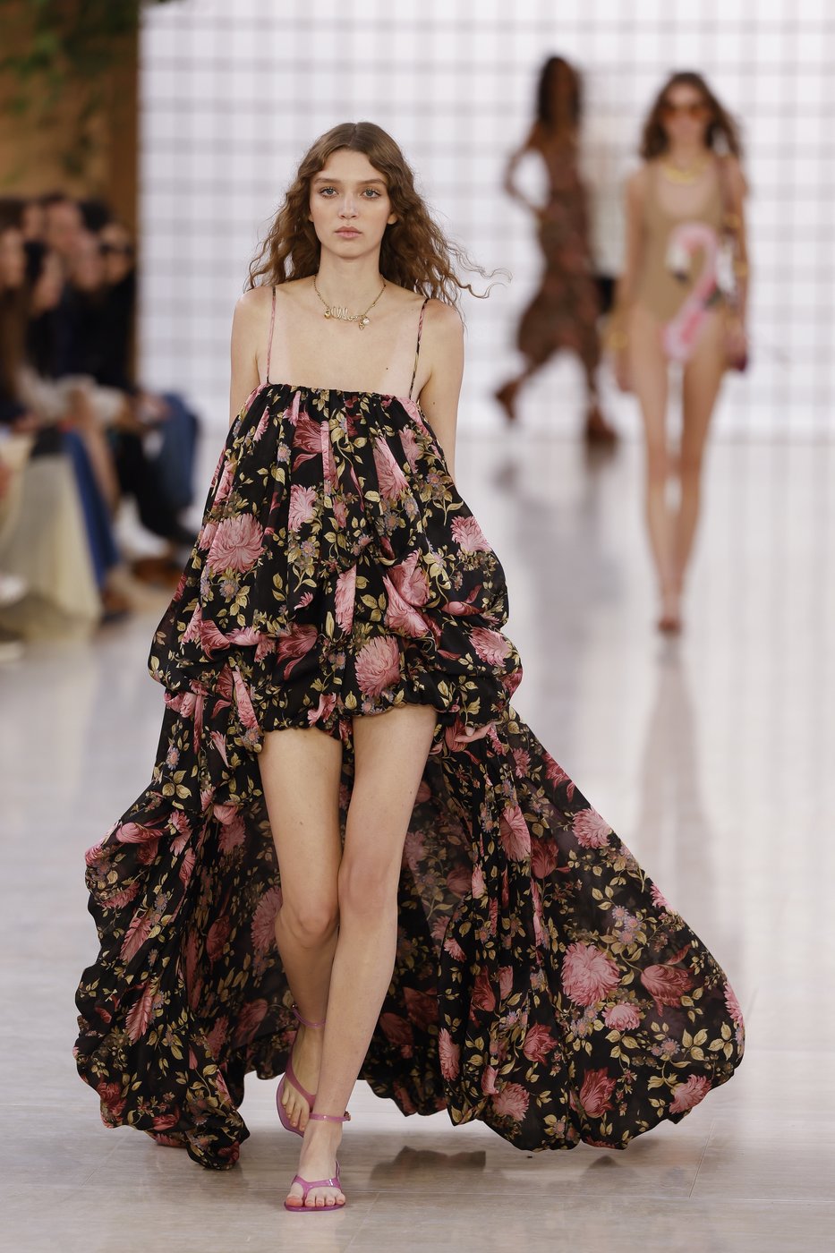 Kamali's sophomore show for Chloé in Paris dazzled with lightness | iNFOnews.ca