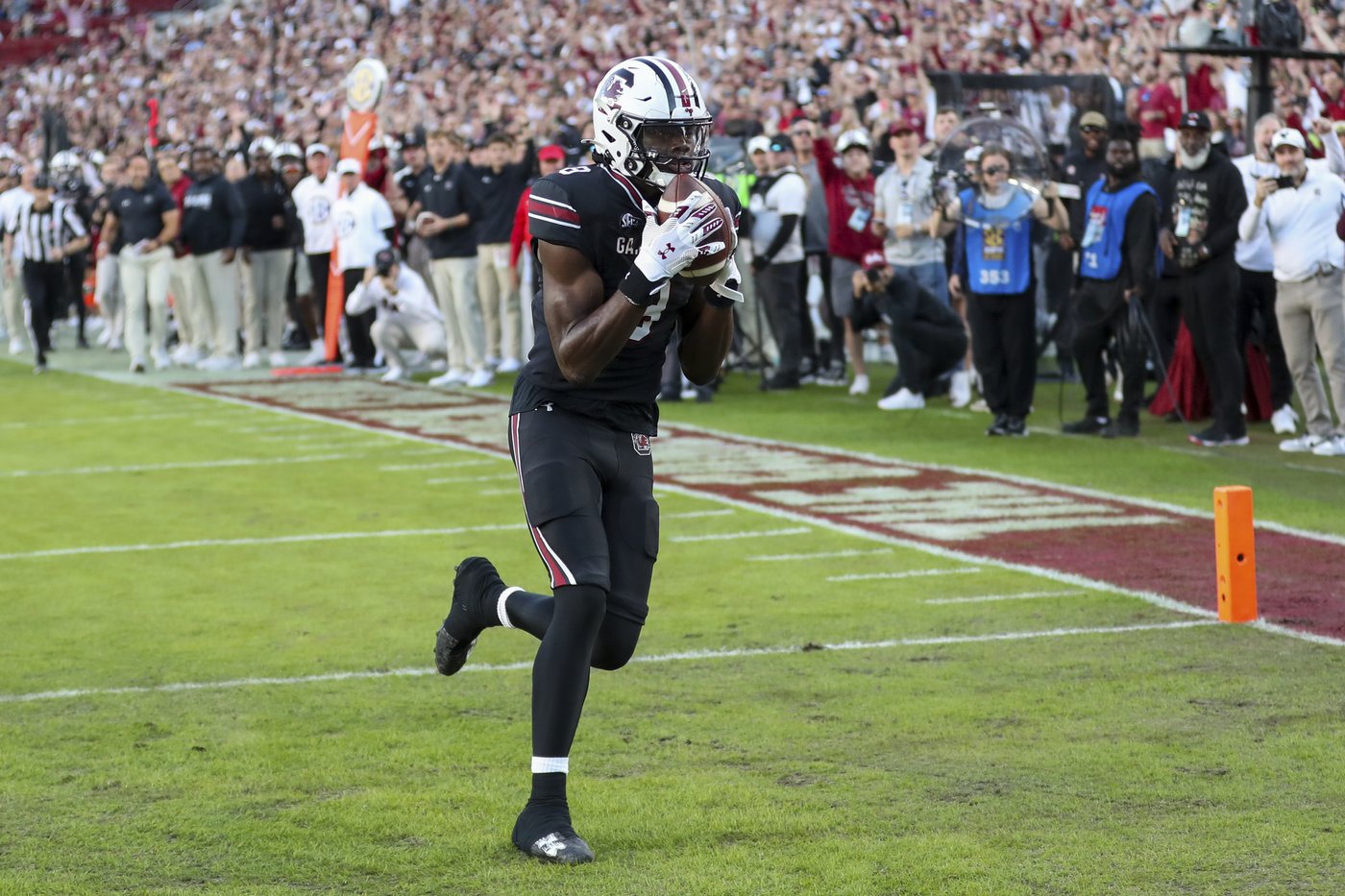 Sellers throws career-high 5 TD passes, No. 23 South Carolina beats No. 24 Missouri 34-30 | iNFOnews.ca Sellers throws career-high 5 TD passes, No. 23 South Carolina beats No. 24 Missouri 34-30 | iNFOnews.ca