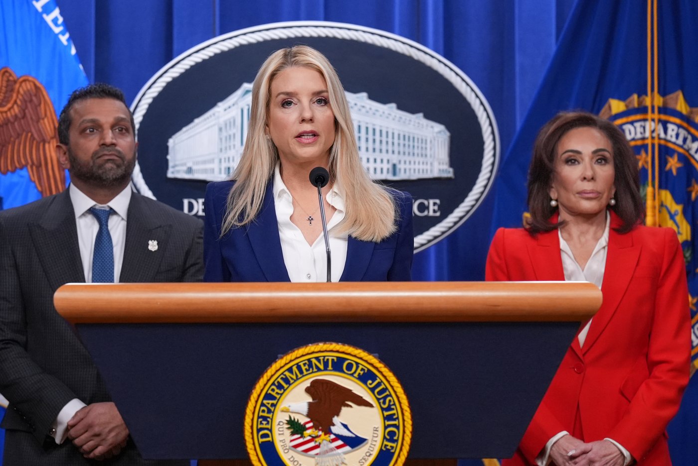 Bondi dismisses concerns over Gabbard's role in FBI search of Georgia election hub | iNFOnews.ca
