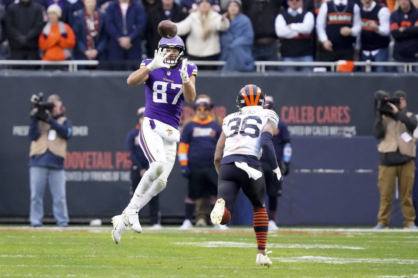 Sam Darnold leads game-winning drive in OT and Vikings beat Bears 30-27 after blowing late lead | iNFOnews.ca Sam Darnold leads game-winning drive in OT and Vikings beat Bears 30-27 after blowing late lead | iNFOnews.ca