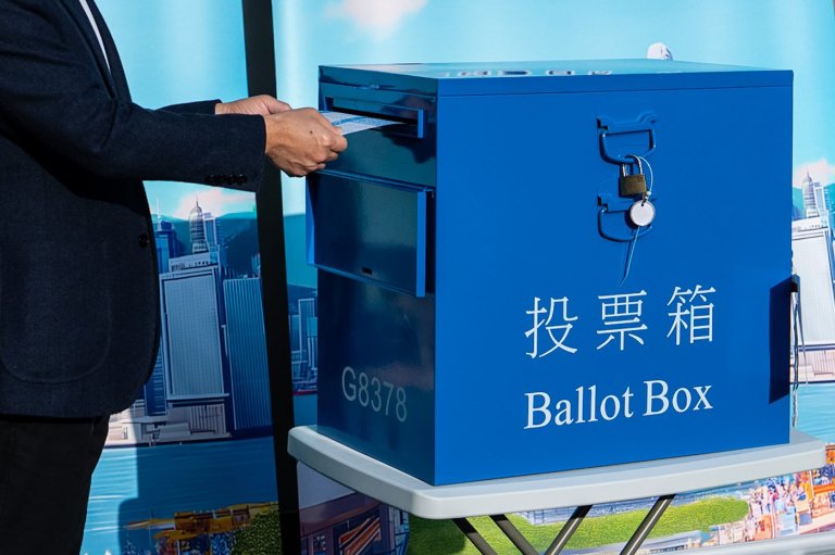 Hong Kong votes in legislative election after deadly fire | iNFOnews.ca