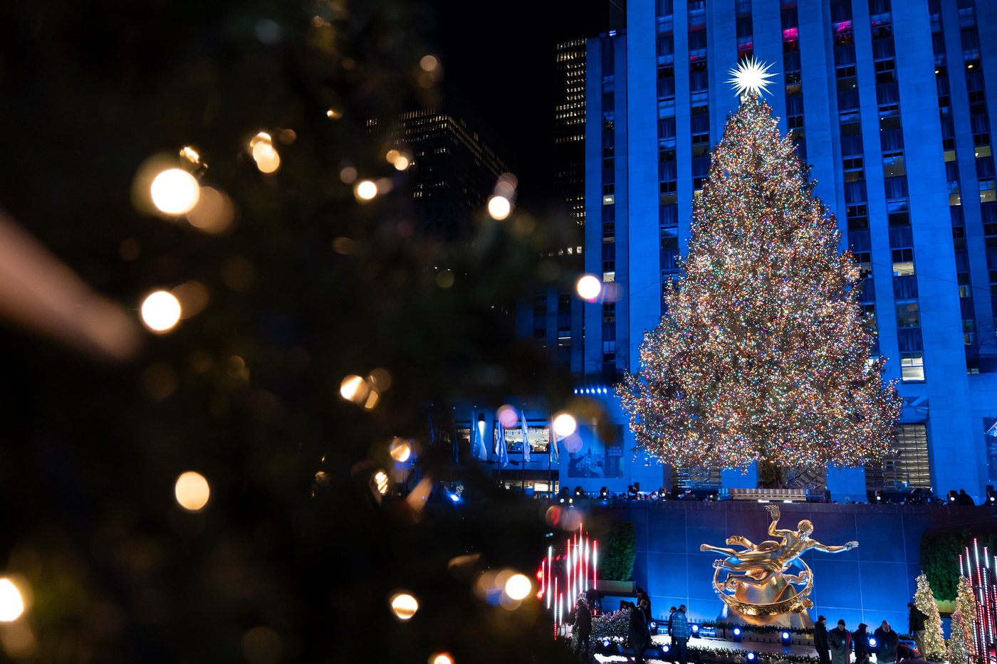 Photos show a world aglow with holiday lights | iNFOnews.ca