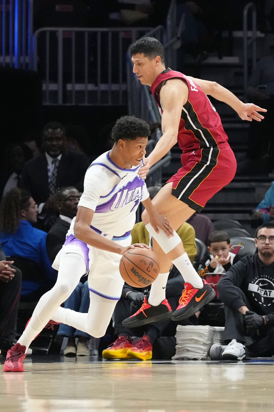 Sensabaugh hits late 3-pointer to lift Jazz to 115-111 win over Heat | iNFOnews.ca Sensabaugh hits late 3-pointer to lift Jazz to 115-111 win over Heat | iNFOnews.ca